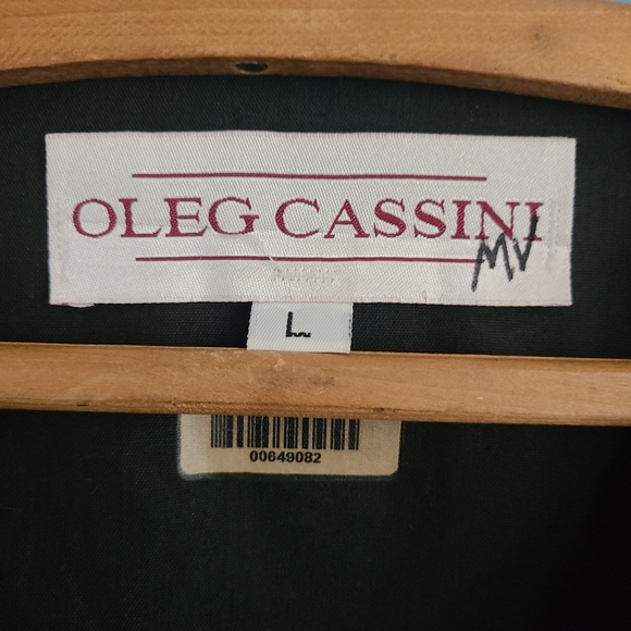 Oleg Cassini 5 button tuxedo vest | Size Large - Picture 3 of 3